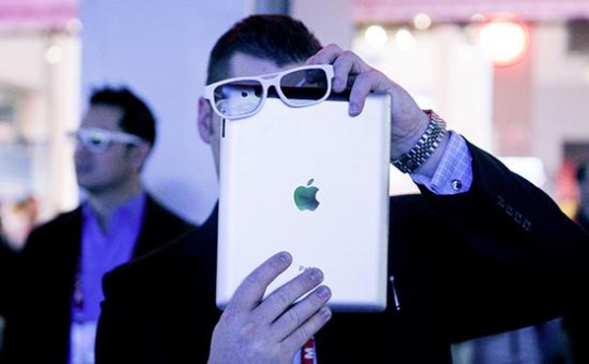 Очки виртуальной реальности, теперь и от Apple